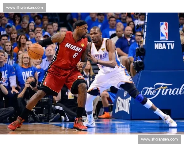 腾讯直播NBA湖人对决热火焦点之战全程高清呈现球迷必看赛季巅峰碰撞